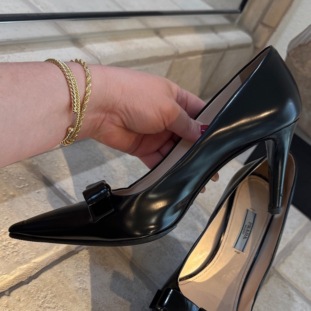 Prada Black Patent Leather Heels with Bow Size 38 - Picture 3 of 11